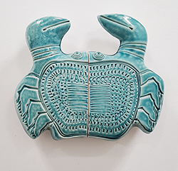 DORA DE LARIOS- Untitled, crab, porcelain, sculpture, ceramic, wall relief