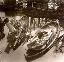 JAMES FEE - Sinking #1, Staten Island, NY, capsized ships, boats