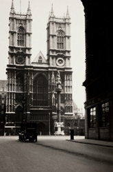 E.O. HOPPE - Westminster Abbey, London, 1925, photograph, vintage, England, black and white, architecture