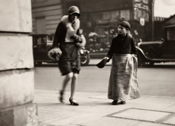 E.O. HOPPE - Street Urchins, Guy Fawkes, London, 1929, photography, vintage, England, black and white