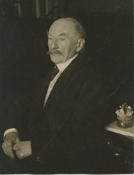 E.O. HOPPE - Thomas Hardy, 1914, photography, vintage, black and white, portrait