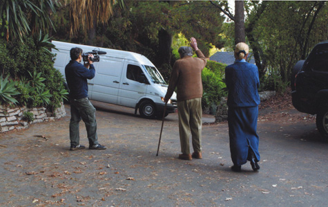 Julius Shulman waves goodbye to his archive as it leaves for the Getty Research Institute, 2004