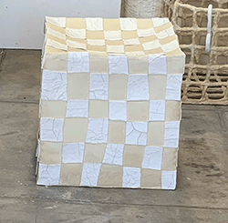 Brittany Mojo - Checkered cube, paperclay, ceramic, square, sculpture