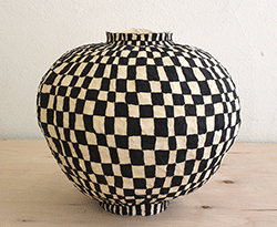 Brittany Mojo - stoneware, vessel, sculpture