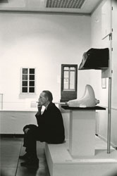 JULIAN WASSER - Marcel Duchamp, Pasadena Art Museum