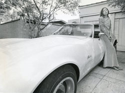 JULIAN WASSER - Joan Didion, Stingray, Hollywood, 1970